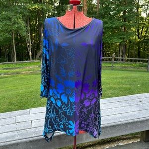 Large Blue & Purple Stretch Shark Bite Tunic Top NWT by Lily